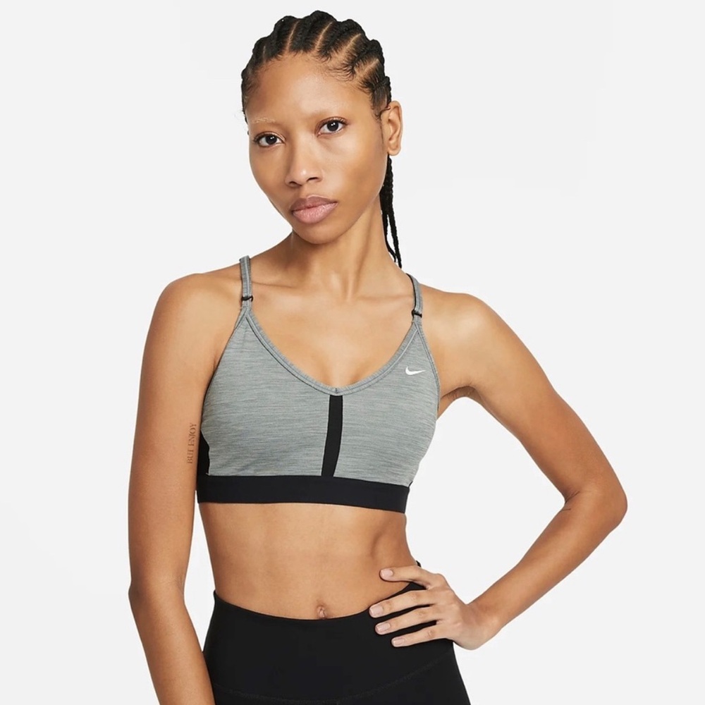 Nike Dri-FIT Indy Light Support Padded V-Neck Sports Bra. Size S